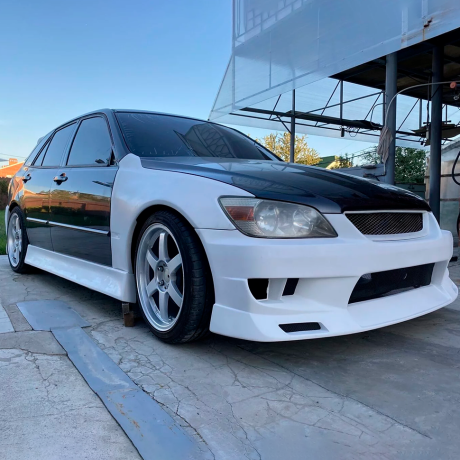 Пластиковые крылья "OEM style" +20мм для Lexus IS, Toyota Altezza купить недорого с доставкой в Благовещенск